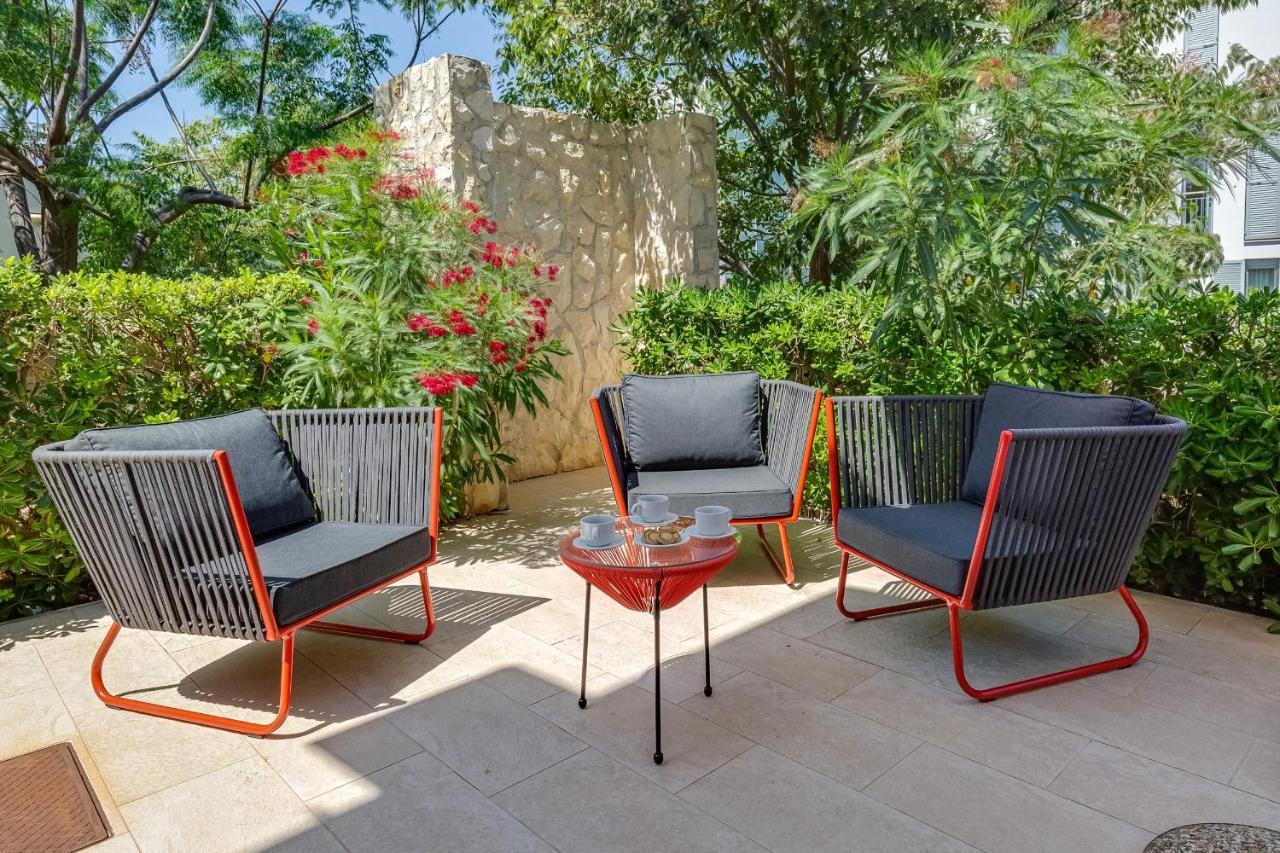 Luxury Two-Floor Apartment In Petrcane With Garden And Pool Bagian luar foto