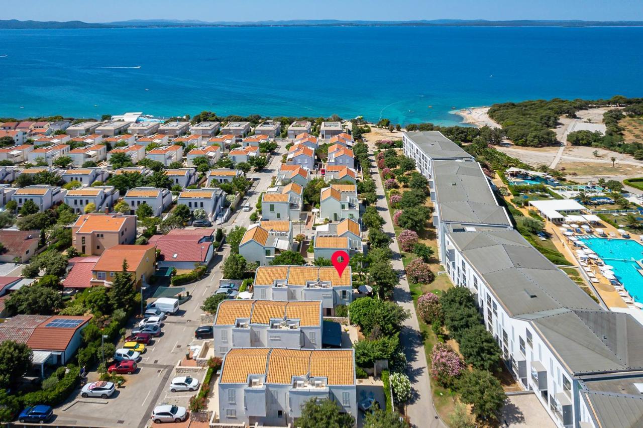 Luxury Two-Floor Apartment In Petrcane With Garden And Pool Bagian luar foto